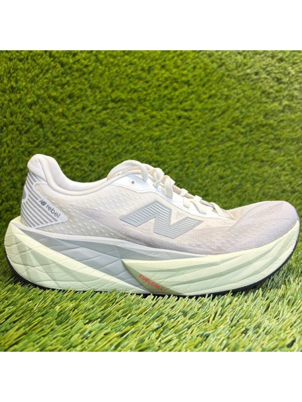 New Balance FuelCell Rebel v5 Womens Size 7.5 Gray Green Running Shoes Sneakers